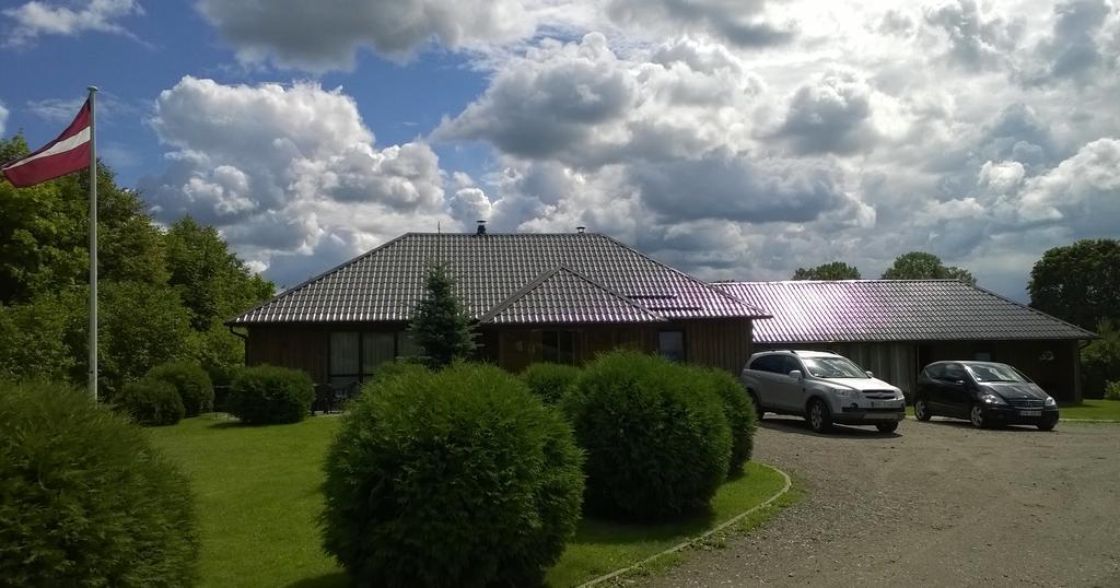 Viesumaja Kuncisi Murjanos Murjani Exterior foto
